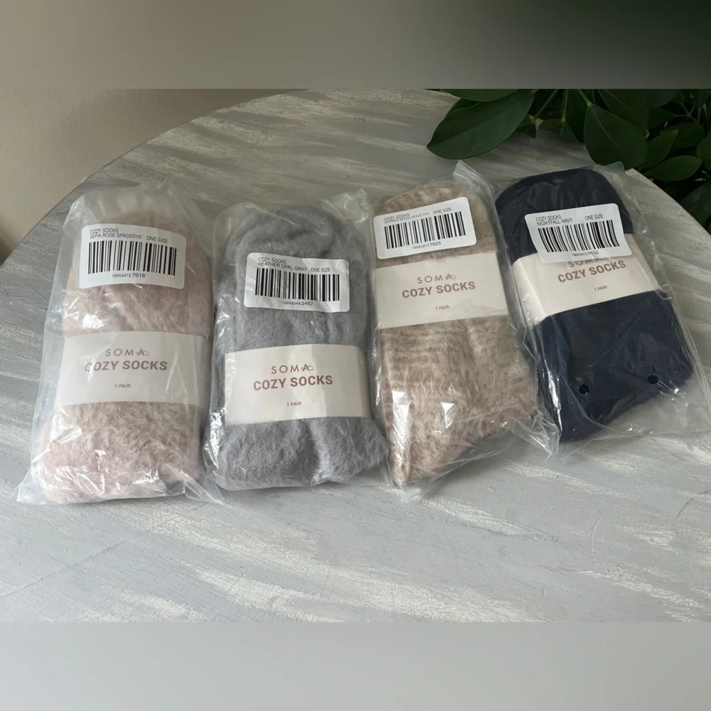 Soma cozy socks (4 pair) 1 of each color